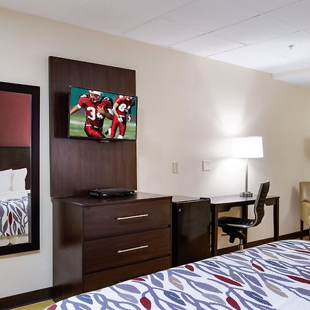 Red Roof Inn York Downtown Экстерьер фото